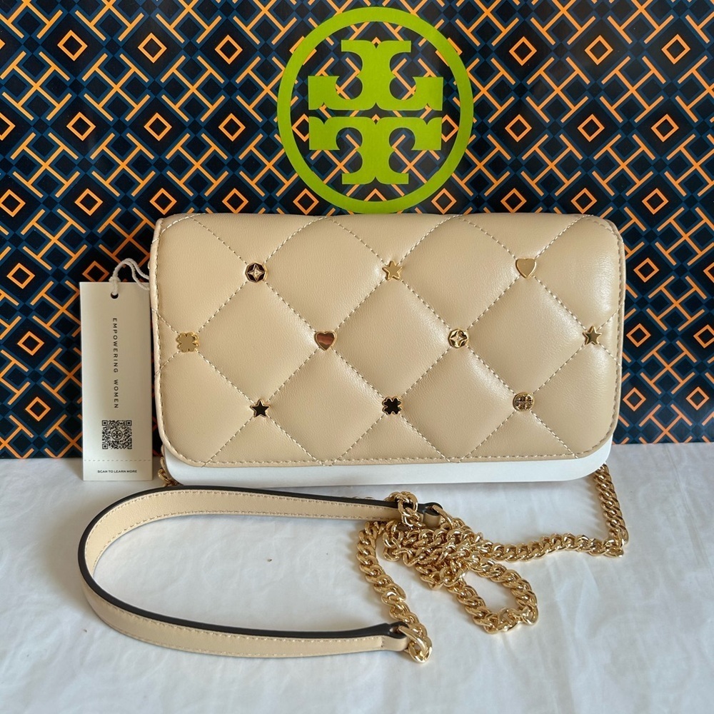 Tory Burch Willa Charms Chain Wallet Crossbody Bag Soft Serve Gold Cream Tan